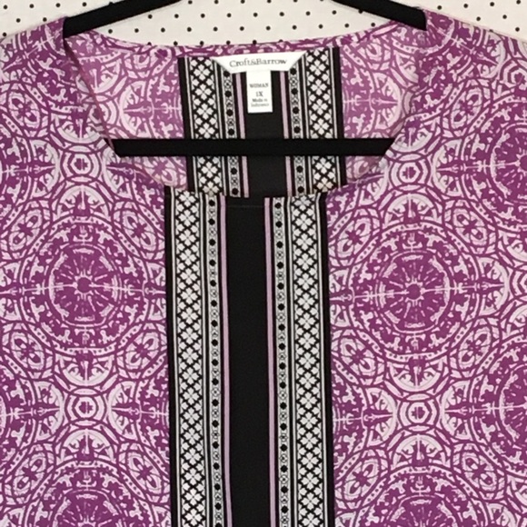 Croft and Barrow Short Shorts Round Neck Blouse - Picture 3 of 6